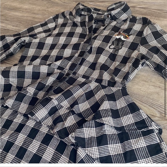 HALLOWEEN Witchy Cats Hi-Lo Ruffle Plaid Shirt - Picture 4 of 8